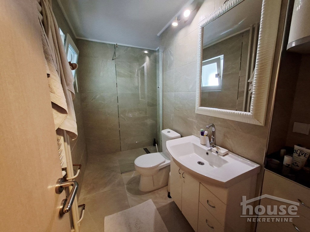 Četvorosoban stan na prodaju, Centar, Novi Sad, 116m², 3. sprat, 370.000 €