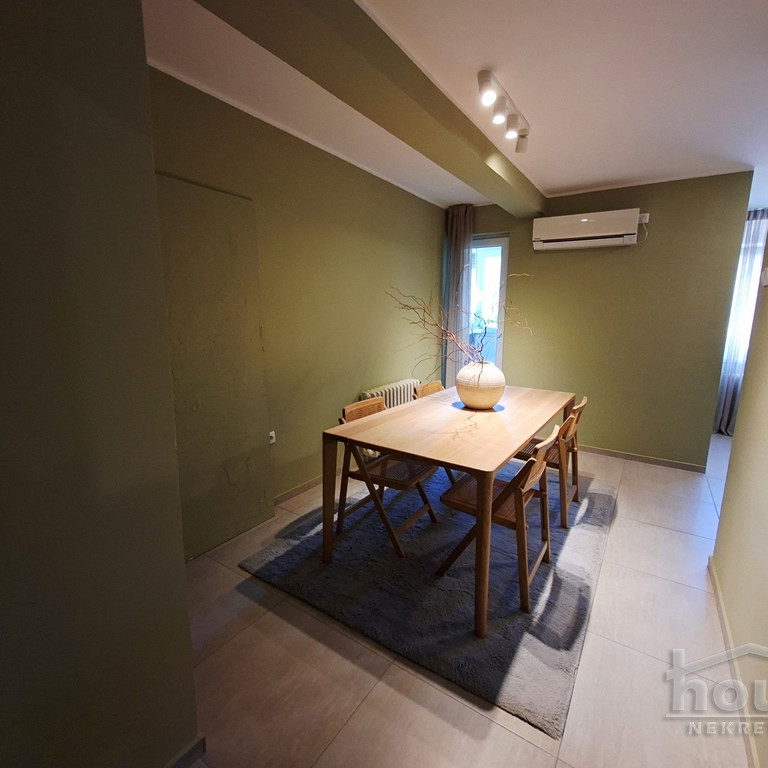 Četvorosoban stan na prodaju, Centar, Novi Sad, 116m², 3. sprat, 370.000 €
