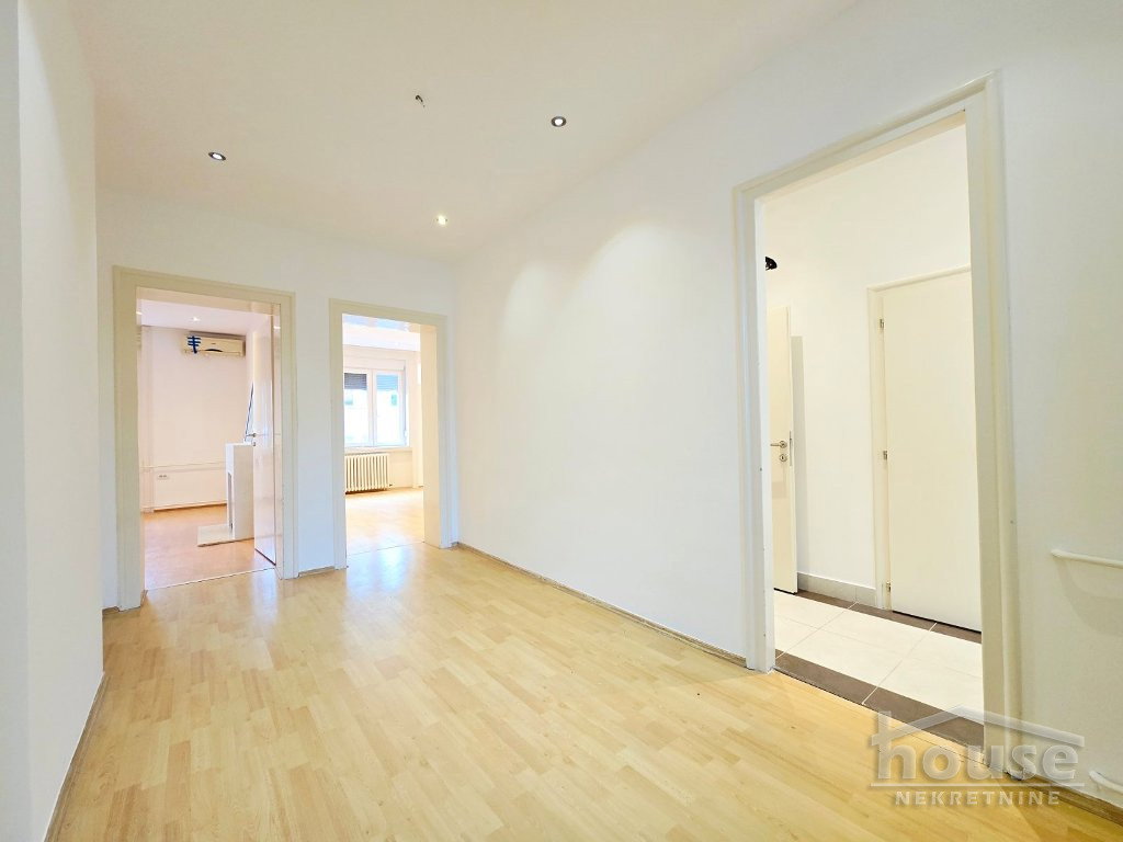 stanovi-3-5-re-kej-1064996-1v9qw Troiposoban stan na prodaju, Kej, Novi Sad, 112m², 300.000 €