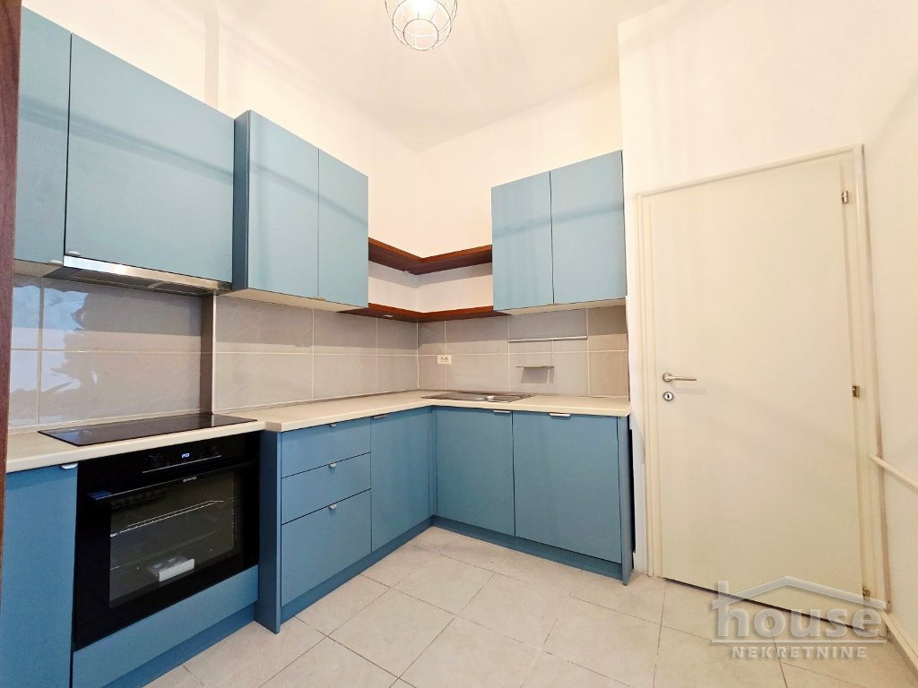 stanovi-3-5-re-kej-1064996-4xm5l Troiposoban stan na prodaju, Kej, Novi Sad, 112m², 300.000 €