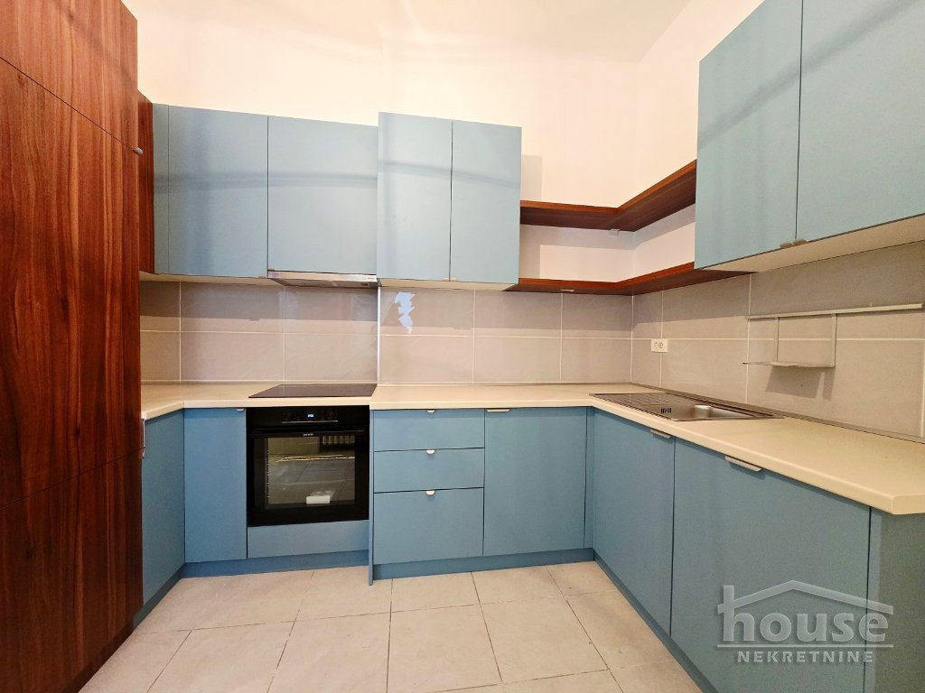 stanovi-3-5-re-kej-1064996-8hzbj Troiposoban stan na prodaju, Kej, Novi Sad, 112m², 300.000 €