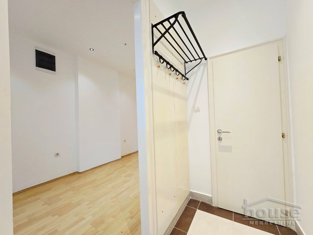 stanovi-3-5-re-kej-1064996-csiux Troiposoban stan na prodaju, Kej, Novi Sad, 112m², 300.000 €