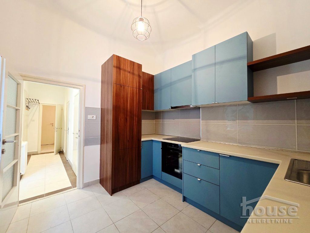 stanovi-3-5-re-kej-1064996-eq4vr Troiposoban stan na prodaju, Kej, Novi Sad, 112m², 300.000 €