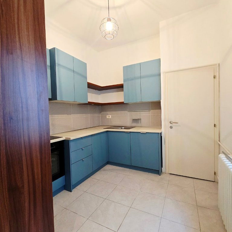 Troiposoban stan na prodaju, Kej, Novi Sad, 112m², 300.000 €