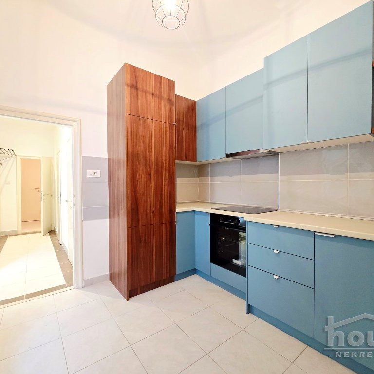 Troiposoban stan na prodaju, Kej, Novi Sad, 112m², 300.000 €