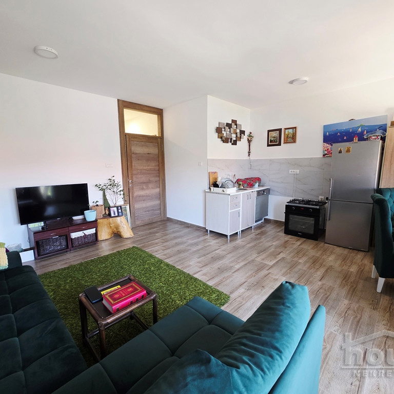 Stan Prodaja Novi Sad  70 m2