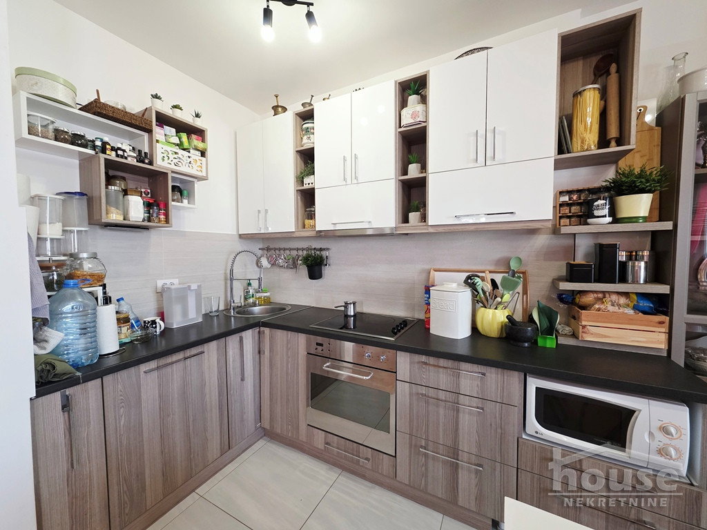 Stan Prodaja Novi Sad  72 m2