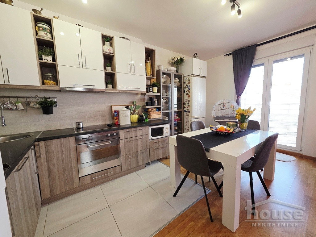 Stan Prodaja Novi Sad  72 m2