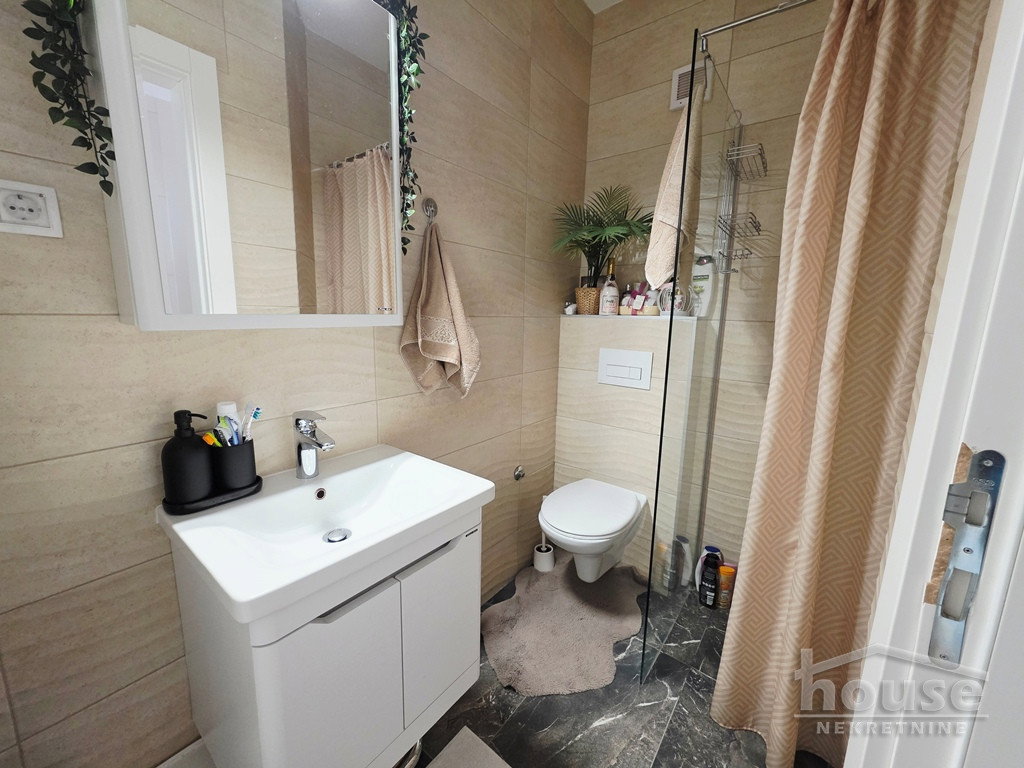 Troiposoban stan na prodaju, Lipov Gaj, Novi Sad, 72m², 151.200 €