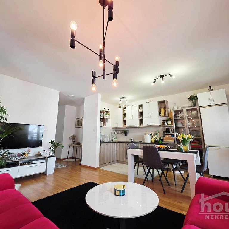 Stan Prodaja Novi Sad  72 m2