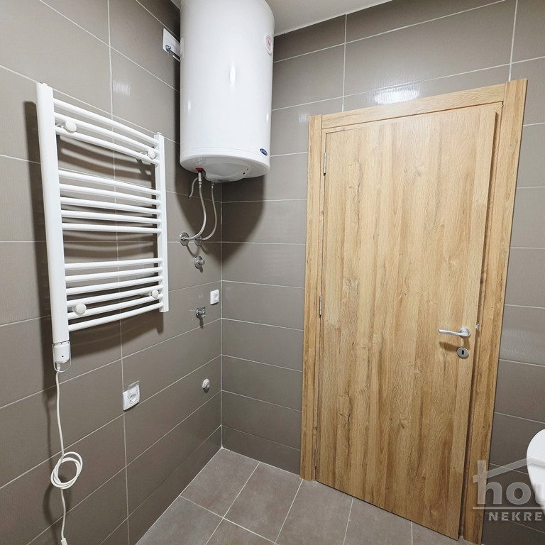Troiposoban stan na prodaju, Mišeluk, Novi Sad, 80m², 2. sprat, 160.000 €