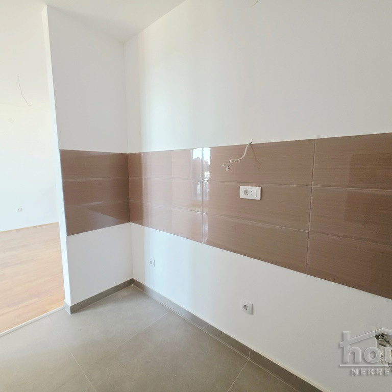 Stan Prodaja Novi Sad  80 m2