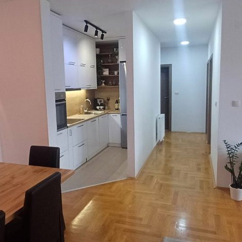 Stan Prodaja Novi Sad  63 m2