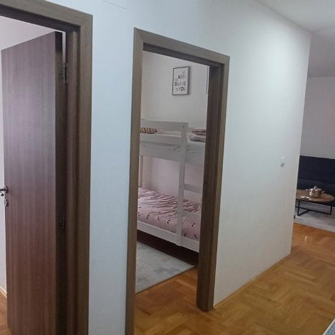 Trosoban stan na prodaju, Nova Detelinara, Novi Sad, 63m², 1. sprat, 249.000 €