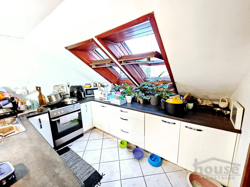 stanovi-3-5-re-nova-detelinara-1101500-lin3e Troiposoban stan na prodaju, Nova Detelinara, Novi Sad, 99m², 3. sprat, 205.000 €
