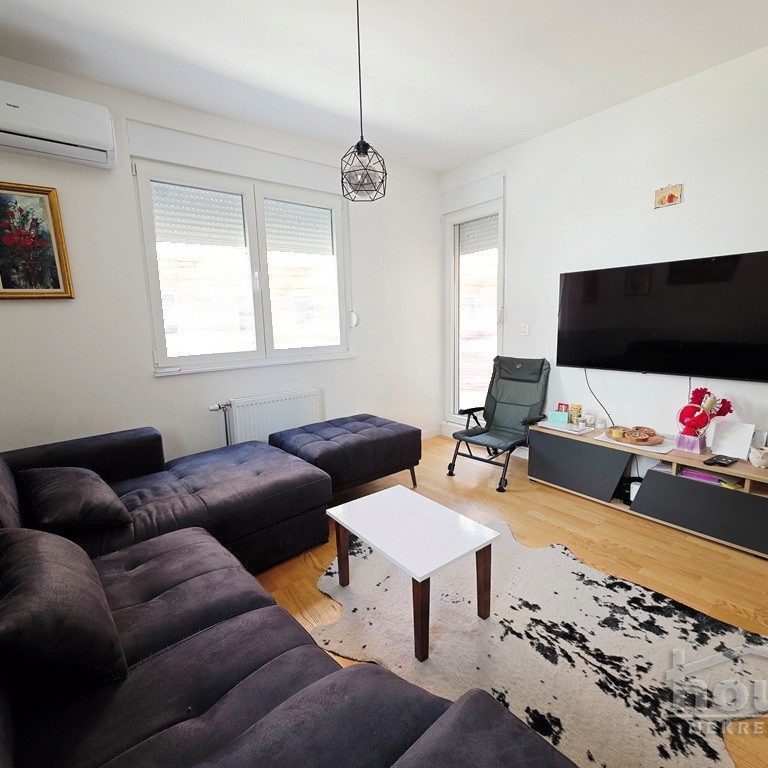Stan Prodaja Novi Sad  73 m2