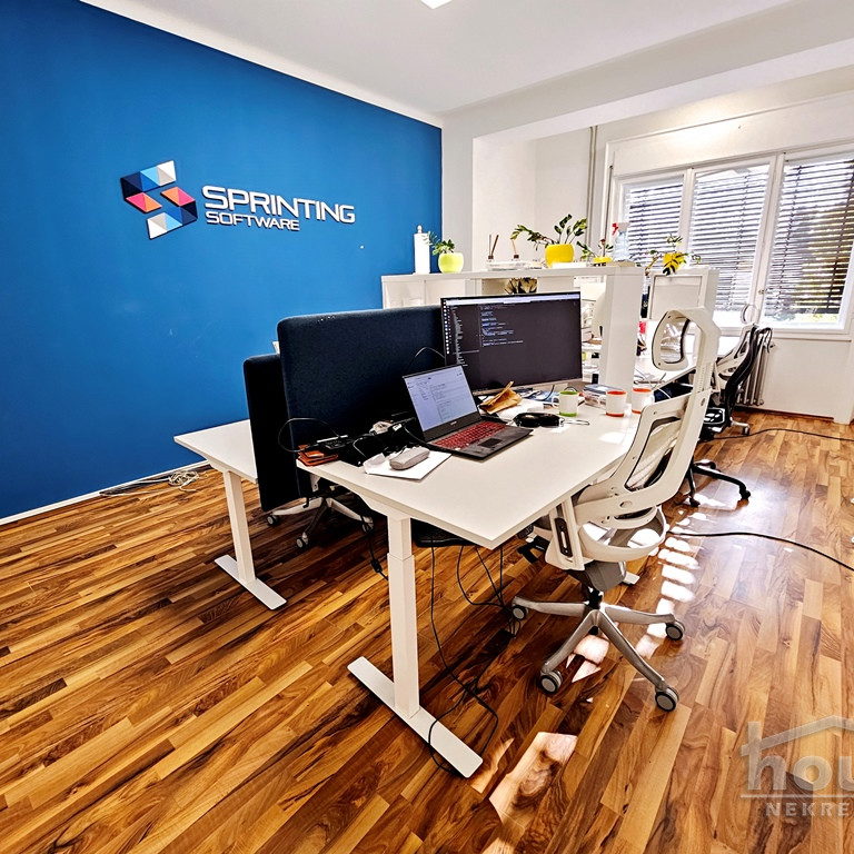 Troiposoban stan na prodaju, Centar, Novi Sad, 131m², 1. sprat, 450.000 €