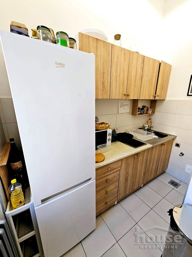 Troiposoban stan na prodaju, Centar, Novi Sad, 131m², 1. sprat, 450.000 €