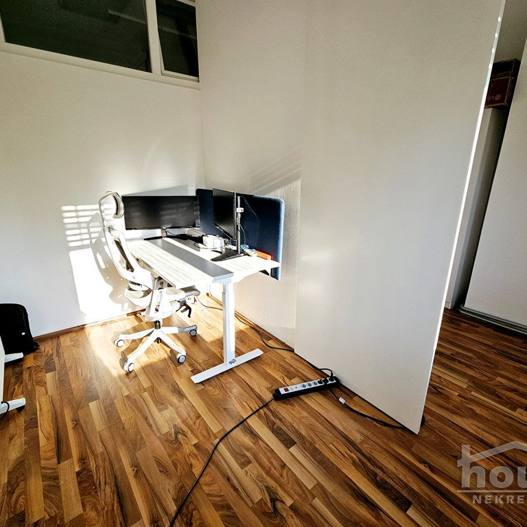 Troiposoban stan na prodaju, Centar, Novi Sad, 131m², 1. sprat, 450.000 €