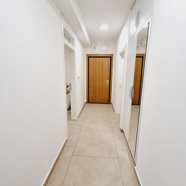 Troiposoban stan na prodaju, Sajmište, Novi Sad, 70m², Prizemlje, 103.000 €