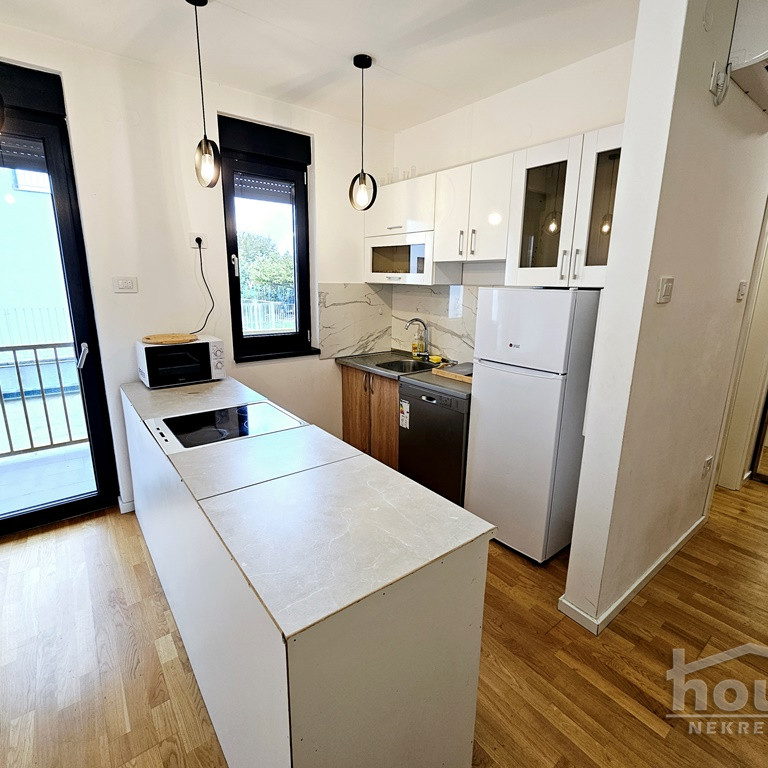 Stan Prodaja Novi Sad  72 m2
