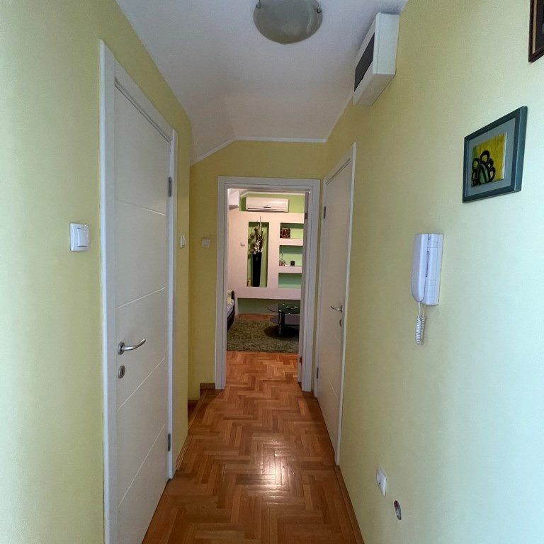Stan Prodaja Novi Sad  64 m2