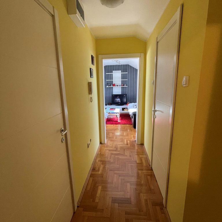 Stan Prodaja Novi Sad  64 m2