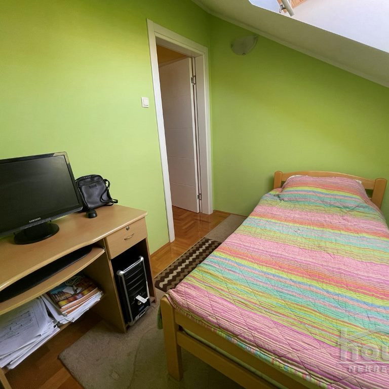 Trosoban stan na prodaju, Bulevar Oslobođenja, Novi Sad, 64m², 5. sprat, 147.200 €