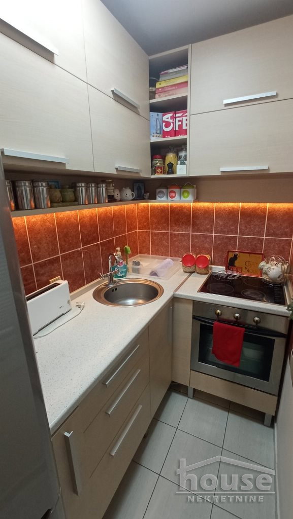 Stan Prodaja Novi Sad  65 m2