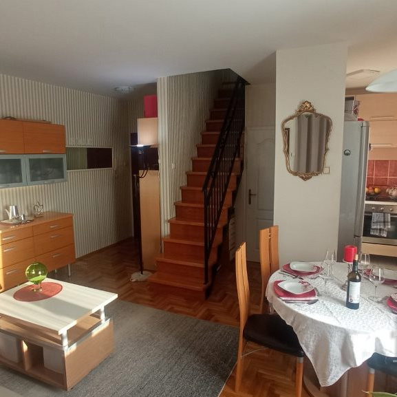 Stan Prodaja Novi Sad  65 m2