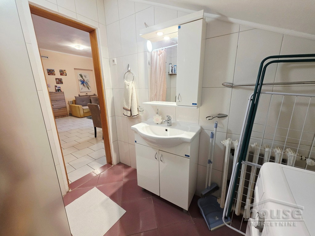 stanovi-3-dx-centar-1102619-ald53 Trosoban stan na prodaju, Centar, Novi Sad, 50m², 130.000 €