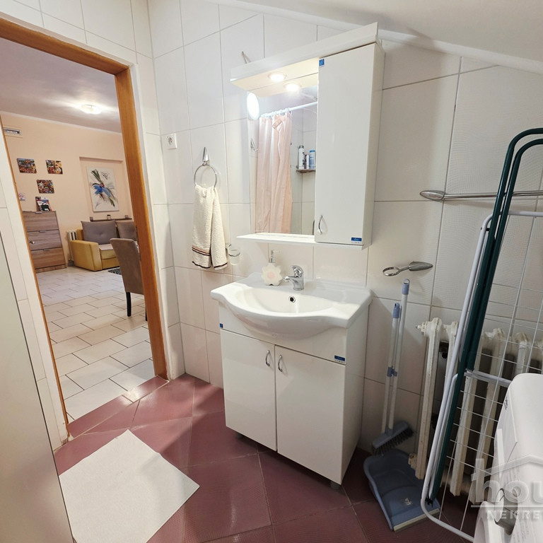 Trosoban stan na prodaju, Centar, Novi Sad, 50m², 130.000 €