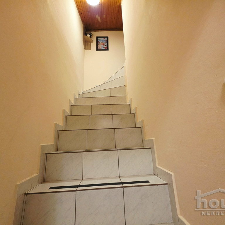 Trosoban stan na prodaju, Centar, Novi Sad, 50m², 130.000 €
