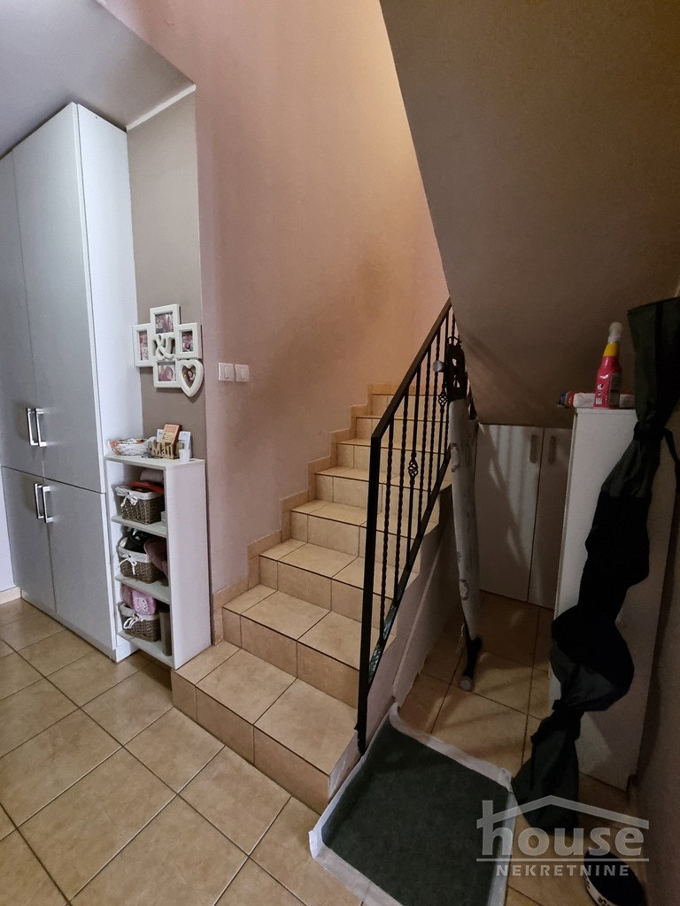 Trosoban stan na prodaju, Nova Detelinara, Novi Sad, 83m², 5. sprat, 186.750 €
