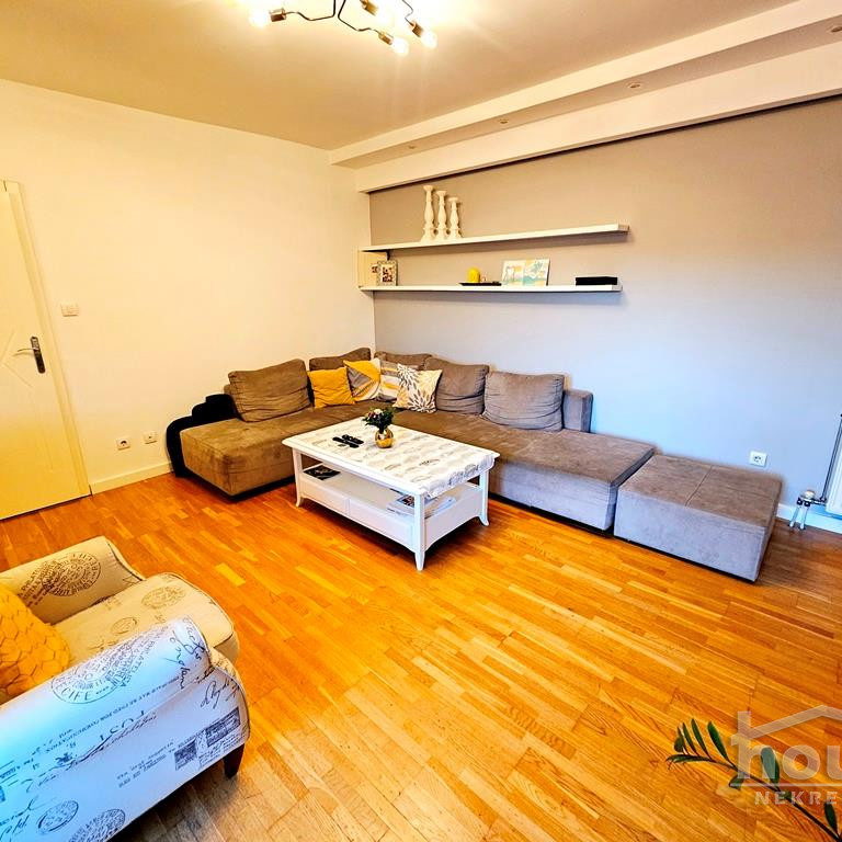 Stan Prodaja Novi Sad  83 m2