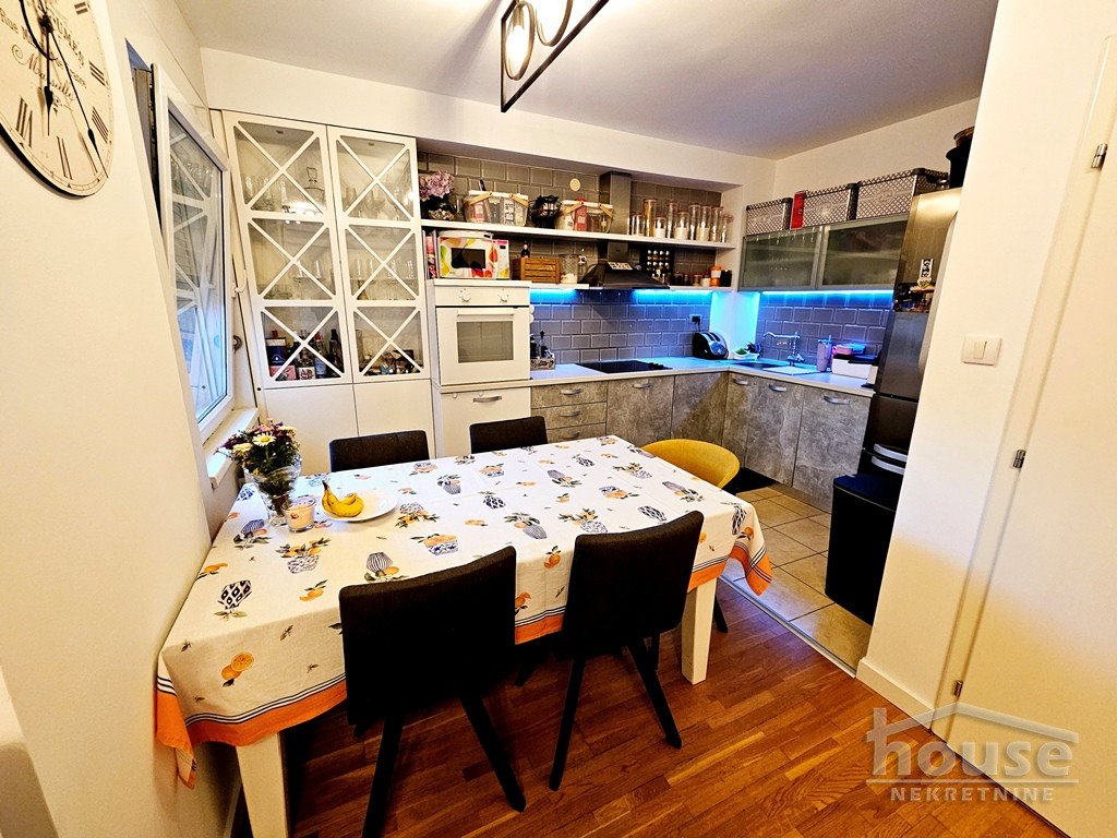 Trosoban stan na prodaju, Nova Detelinara, Novi Sad, 83m², 5. sprat, 186.750 €