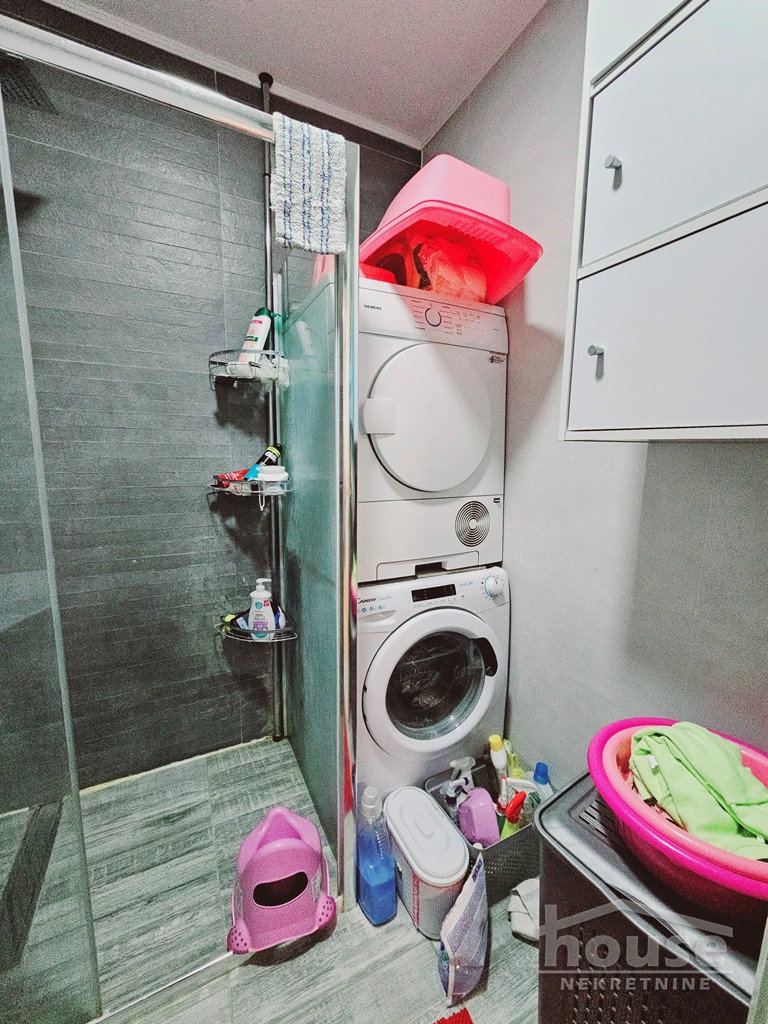 Trosoban stan na prodaju, Nova Detelinara, Novi Sad, 67m², 140.700 €
