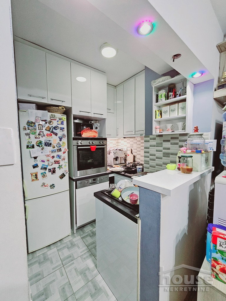 Trosoban stan na prodaju, Nova Detelinara, Novi Sad, 67m², 140.700 €
