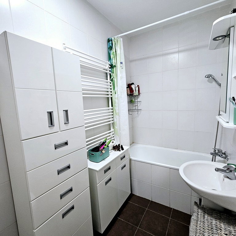 Trosoban stan na prodaju, Nova Detelinara, Novi Sad, 90m², 190.000 €
