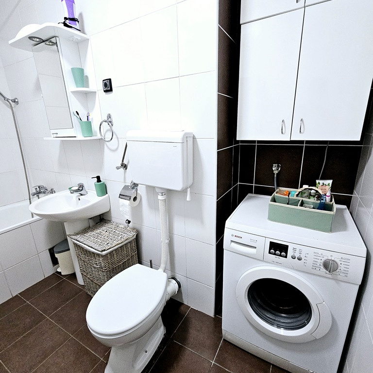 Trosoban stan na prodaju, Nova Detelinara, Novi Sad, 90m², 190.000 €