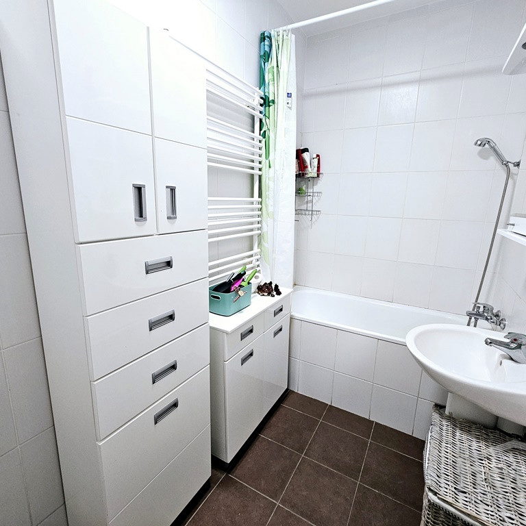 Trosoban stan na prodaju, Nova Detelinara, Novi Sad, 90m², 190.000 €