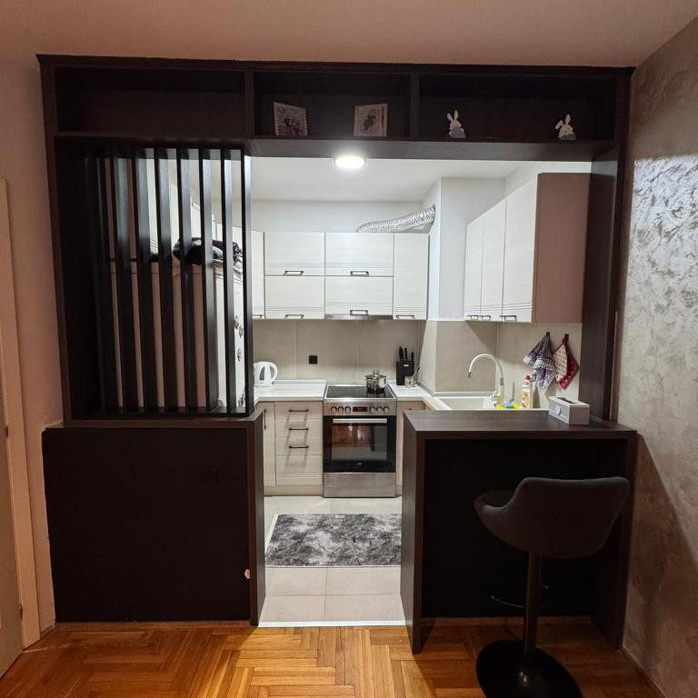 Stan Prodaja Novi Sad  80 m2
