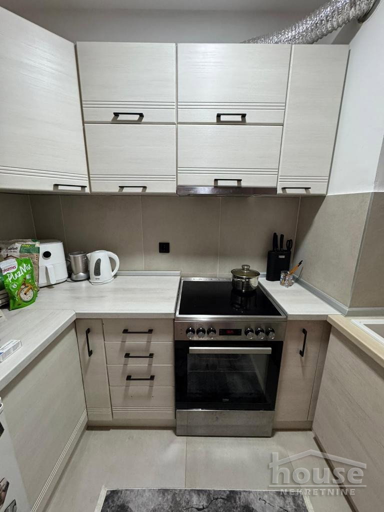 Stan Prodaja Novi Sad  80 m2