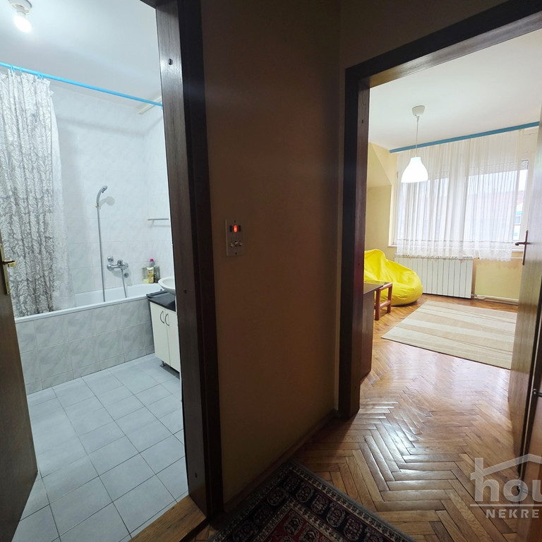 Stan Prodaja Novi Sad  79 m2