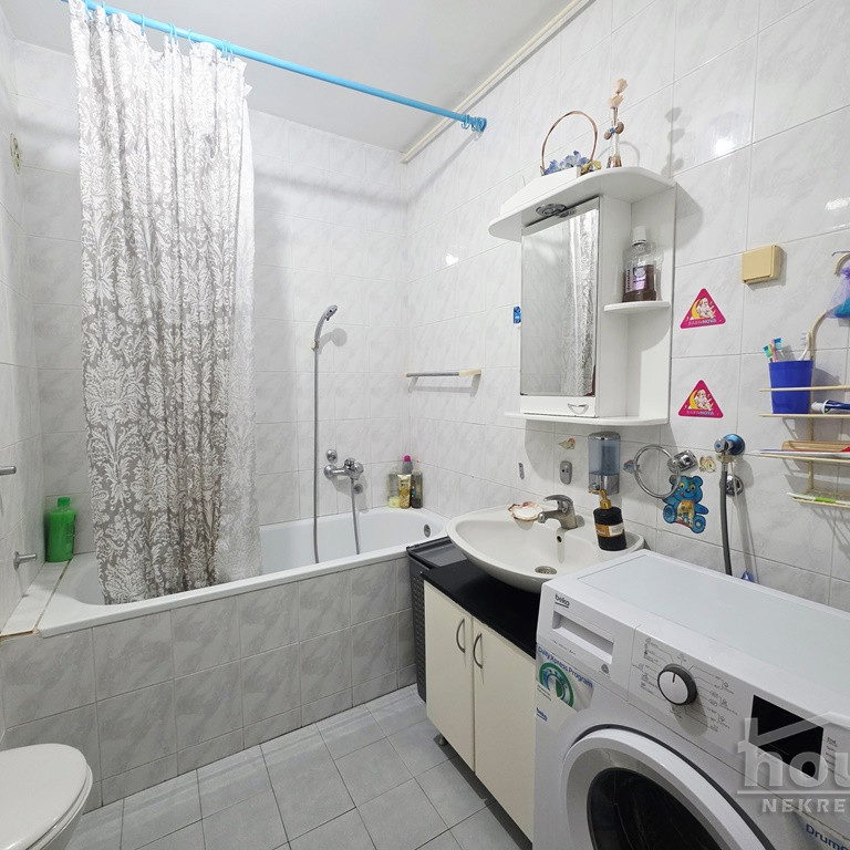 Stan Prodaja Novi Sad  79 m2
