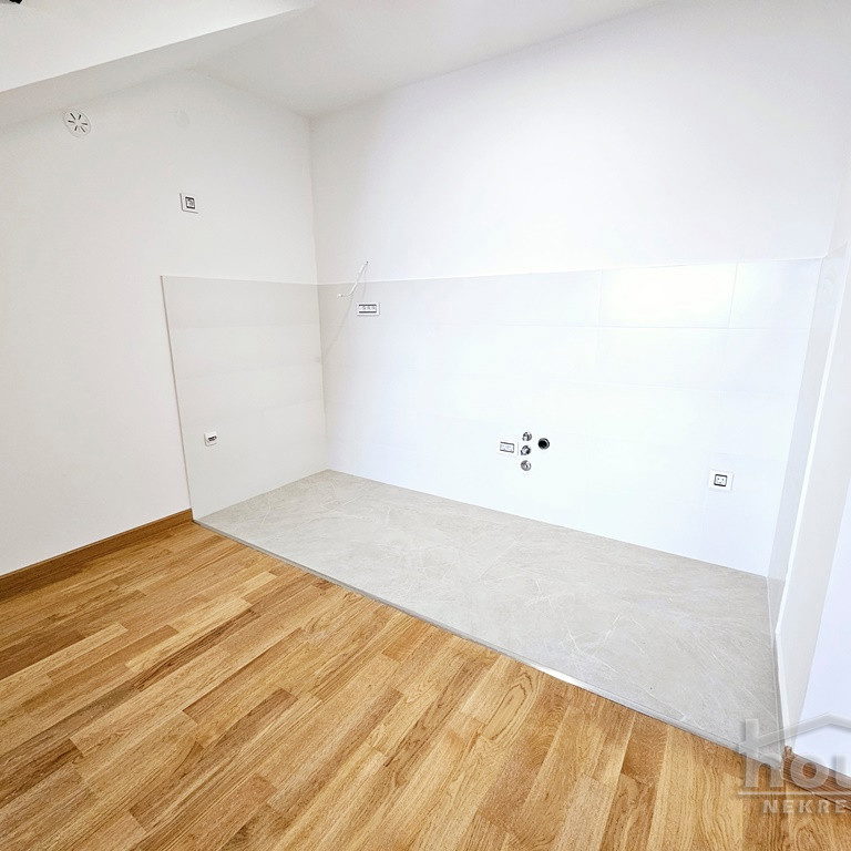 Stan Prodaja Novi Sad  105 m2