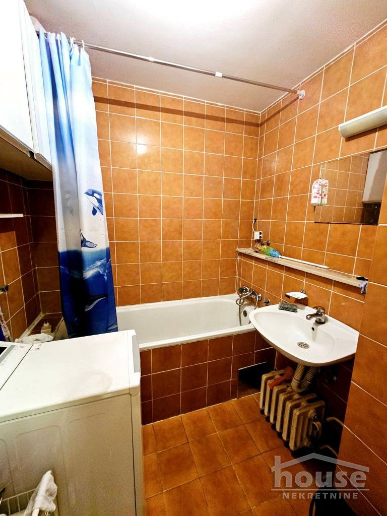 Trosoban stan na prodaju, Nova Detelinara, Novi Sad, 82m², 215.000 €
