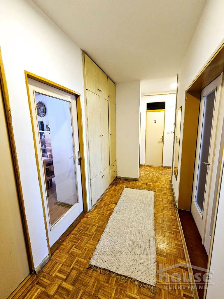Trosoban stan na prodaju, Nova Detelinara, Novi Sad, 82m², 215.000 €