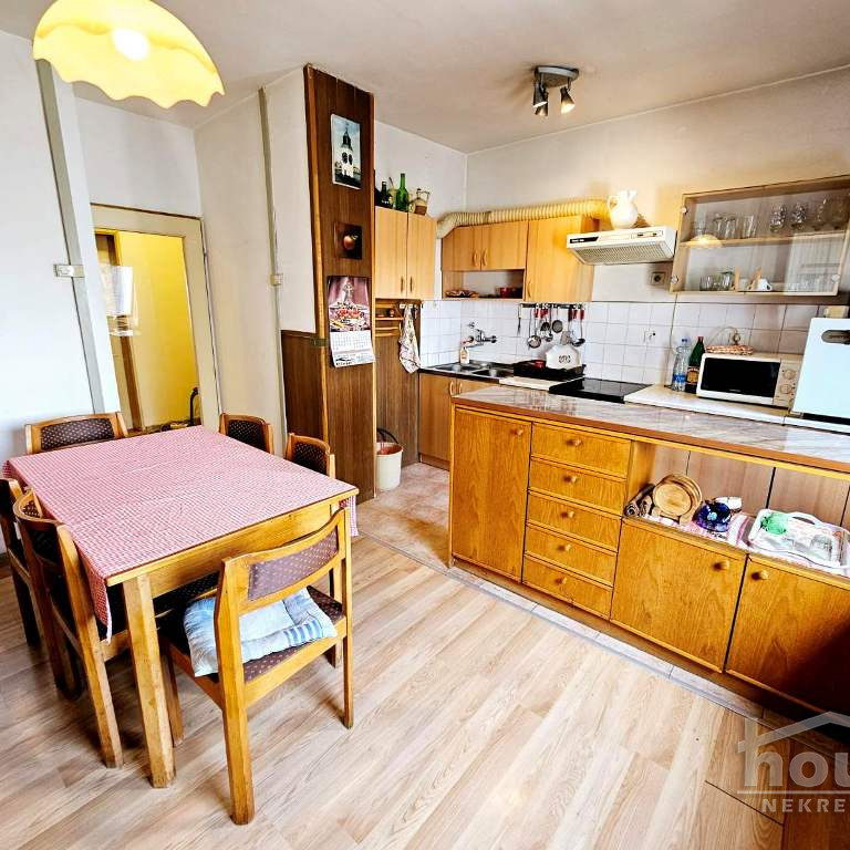Stan Prodaja Novi Sad  82 m2