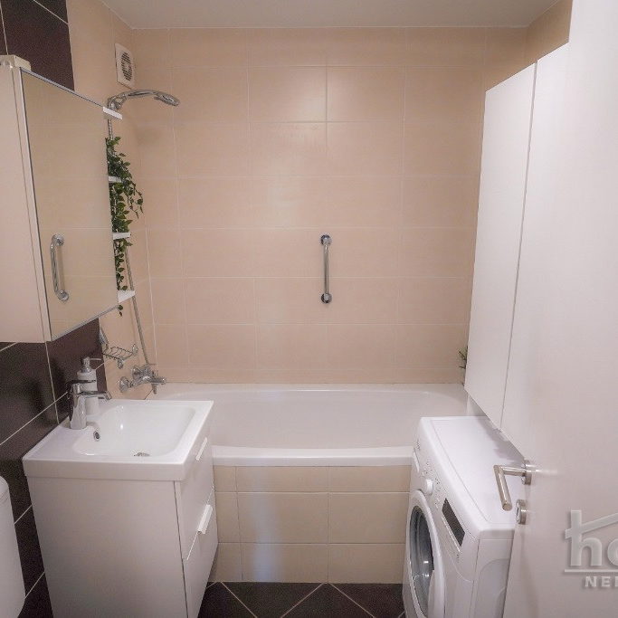 Trosoban stan na prodaju, Liman 4, Novi Sad, 69m², 7. sprat, 230.000 €